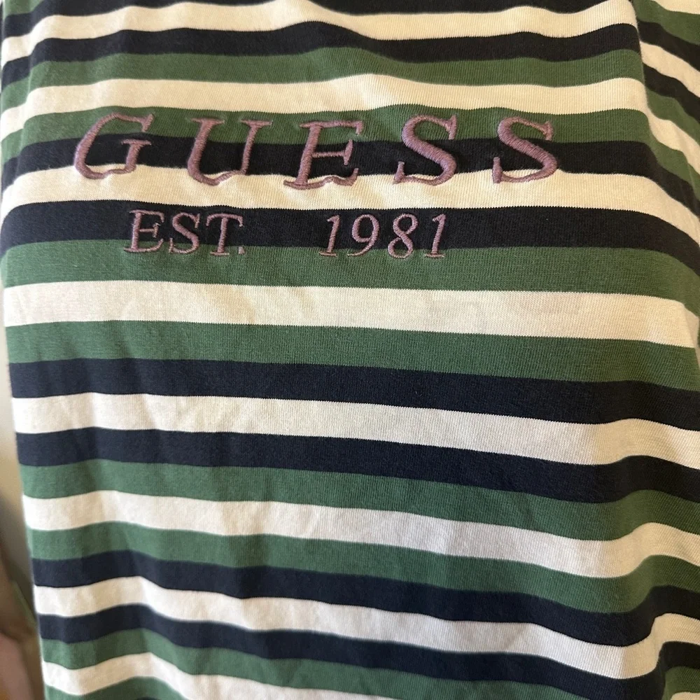GUESS VINTAGE Y2K Medium Green White Striped T-Shirt - Picture 2 of 4